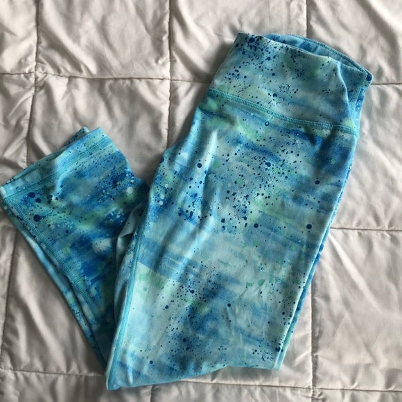 Reebok Capri Leggings FREE Sports Bra - Picture 1 of 7